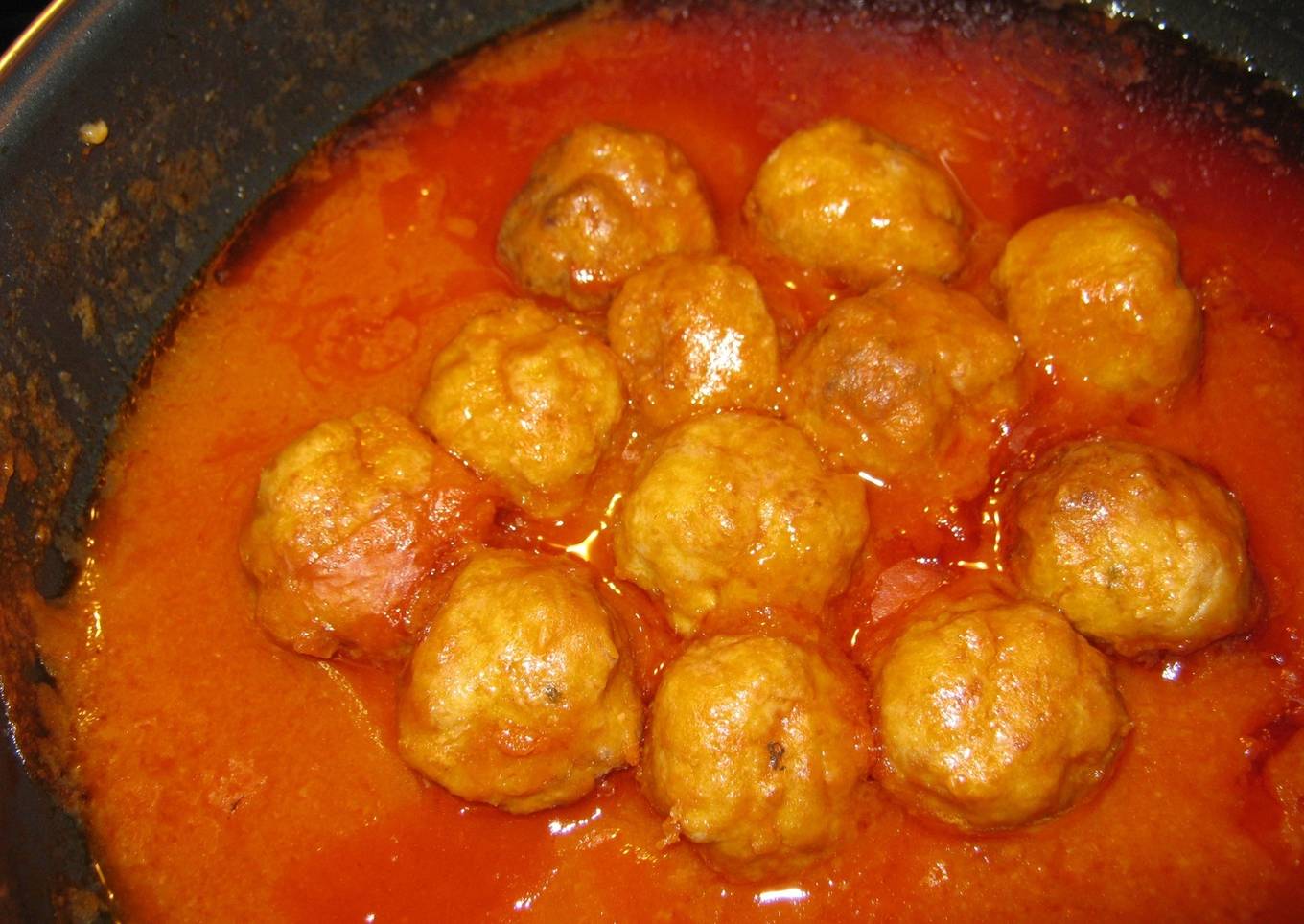 Albondigas de carne con salsa de tomate