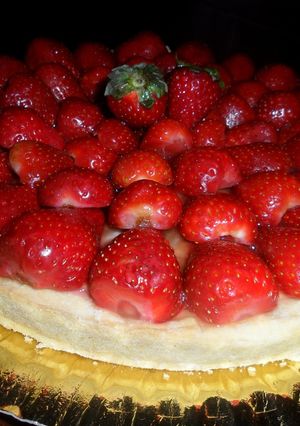 Una foto de Tarta de plátanos y fresas