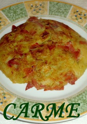 Una foto de Tortilla sin huevo de col y jamón