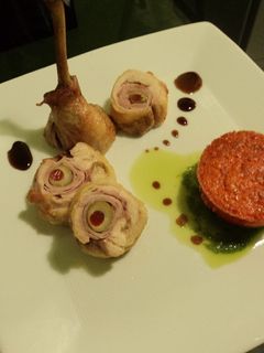 Una foto de Gigot de pollo relleno