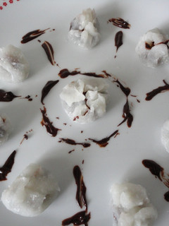 Una foto de Mochis con chocolate