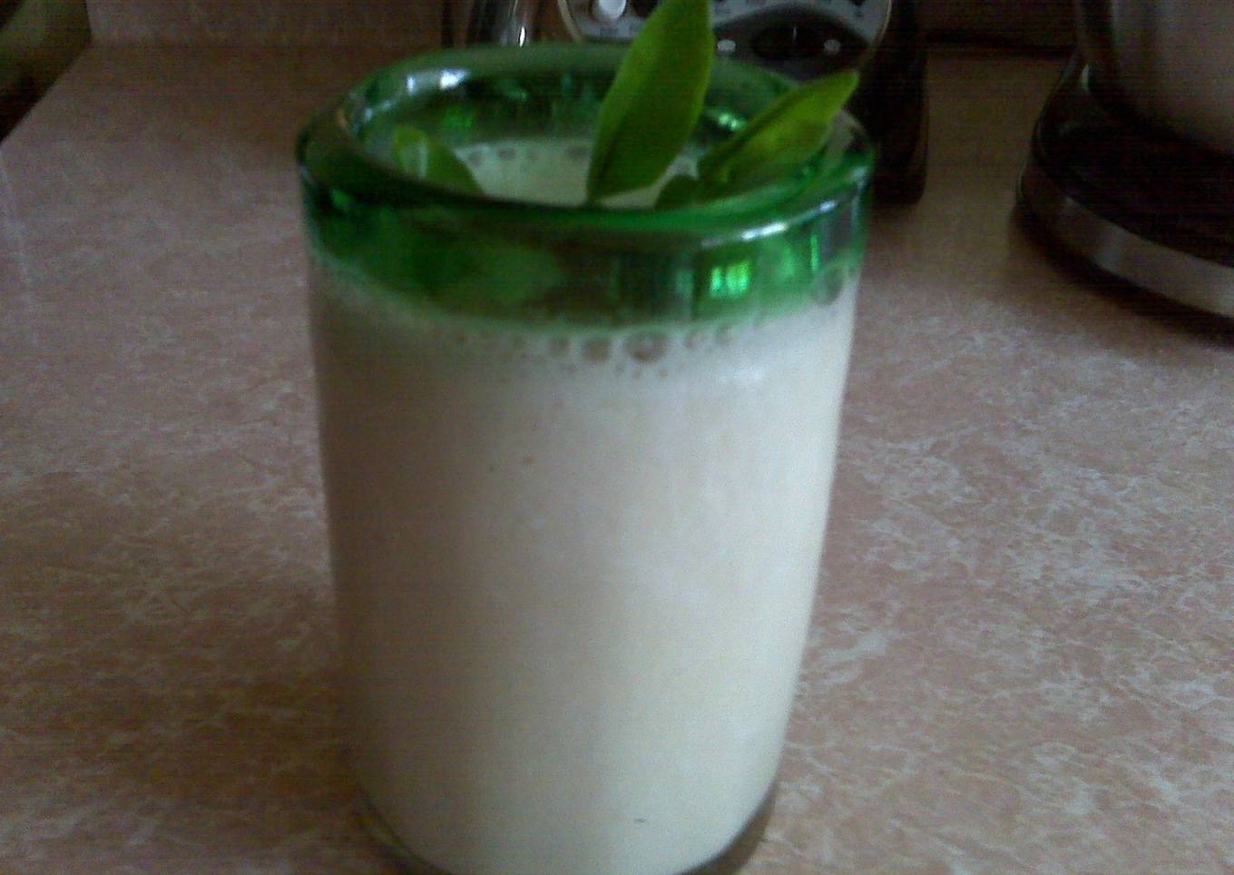 Licuado de plátano con avena