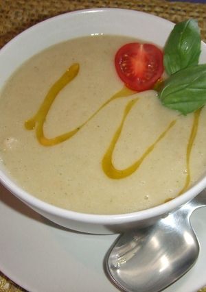 Una foto de Sopa crema india de lentejas