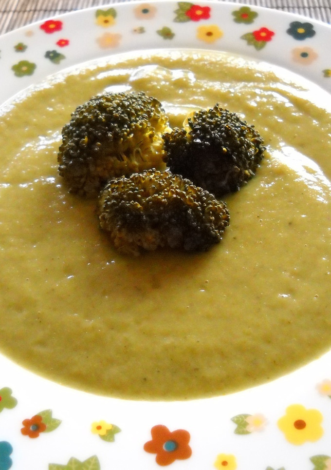 Una foto de Crema de brócoli especiada