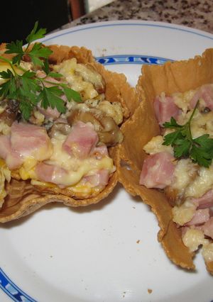 Una foto de Tulipas de champiñones y jamón de pavo