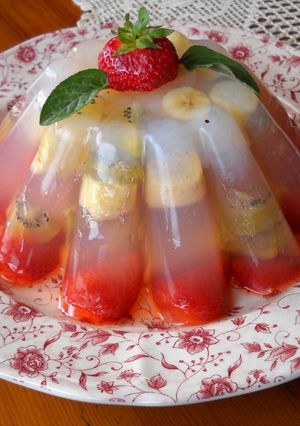 Una foto de Flan de frutas variadas