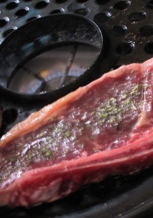 Una foto de Bifes de costillas a la parrigas