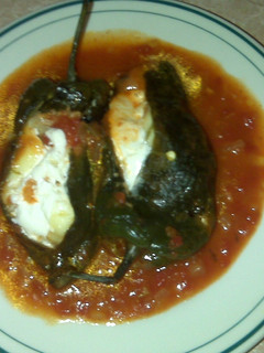 Una foto de Chiles rellenos de atún