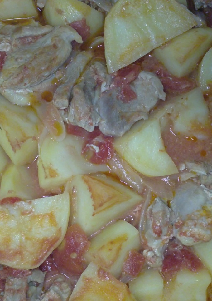 Una foto de Estofado de pavo con patatas casero