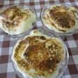Melocotones al vino con merengue