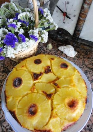 Una foto de Bizcocho boca abajo de piña