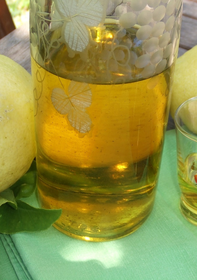 Una foto de Licor de limón a la italiana