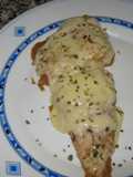 Pescado empanado con queso