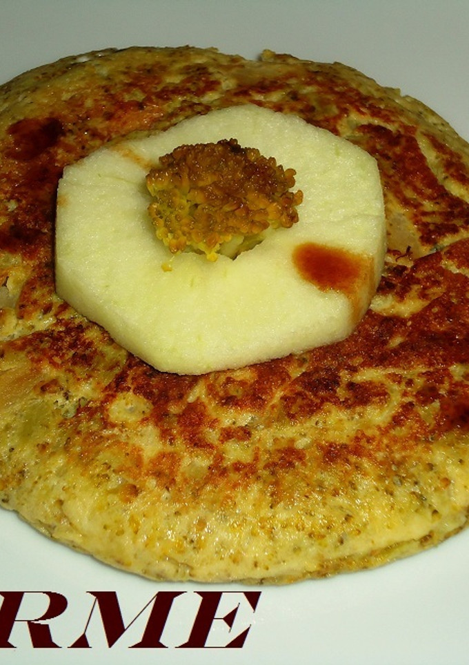 Una foto de Tortilla mousse de brócoli y manzana