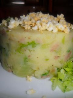 Una foto de Torre de patatas