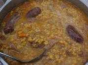 Una foto de locro argentina