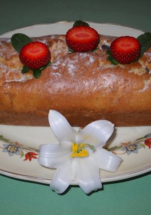 Una foto de Cake de bananas y semillas de amapola