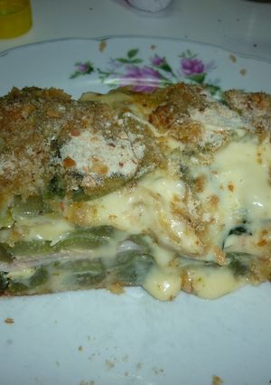 Una foto de Pencas de acelga rellenas al horno