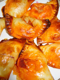 Una foto de Empanadillas de queso de cabra y sobrasada