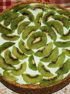 Una foto de Cheesecake limonizado con kiwi sin horno