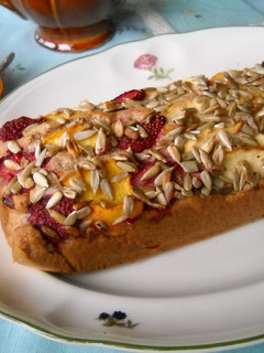 Una foto de Cake de frutas variadas