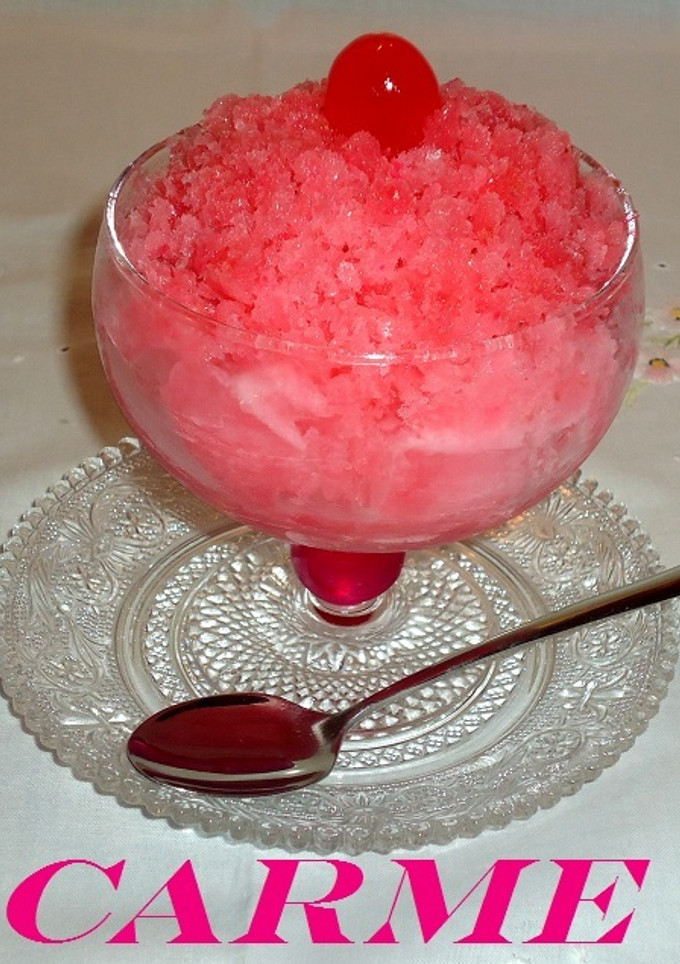 Una foto de Sorbete de frutos rojos en almibar