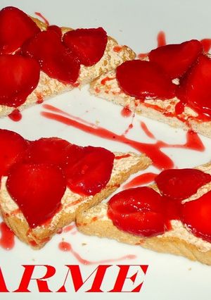Una foto de Canapés de fresones