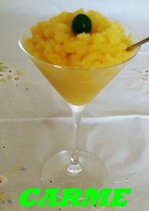 Una foto de Sorbete de piña a la naranja