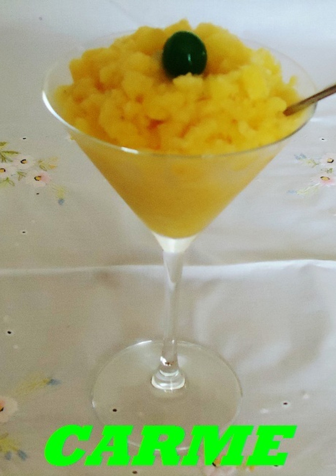 Una foto de Sorbete de piña a la naranja