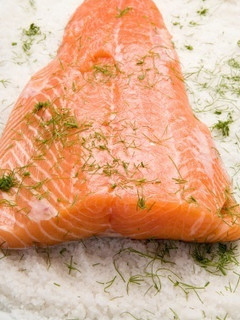 Una foto de Salmón marinado