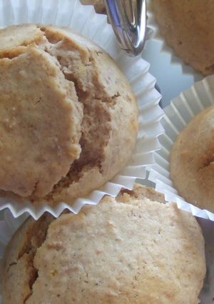 Una foto de Muffins de canela con copos de avena y jengibre