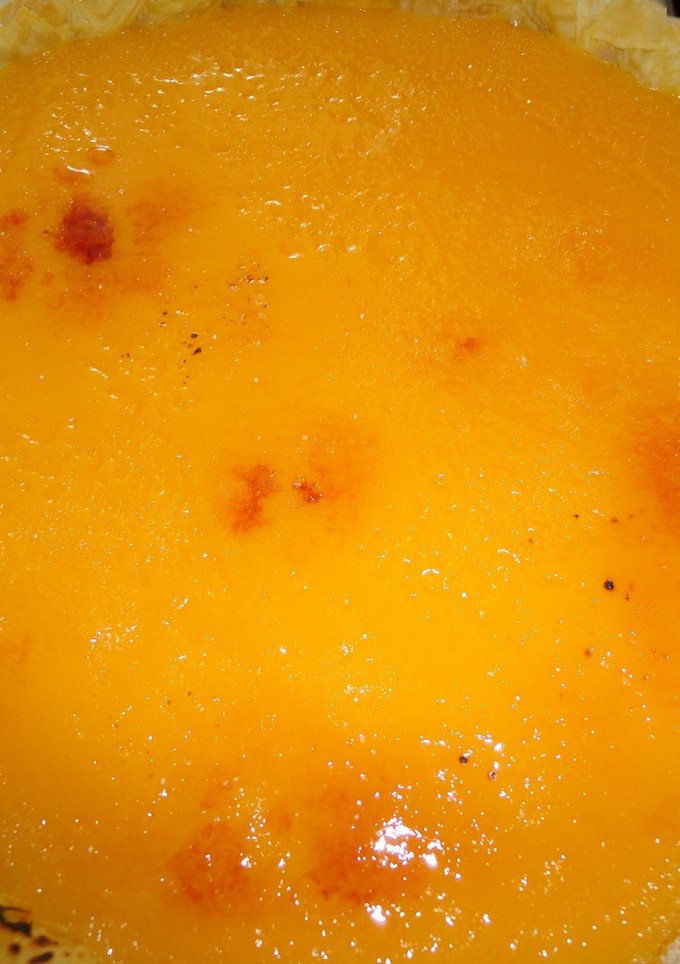 Una foto de Tarta de crema catalana