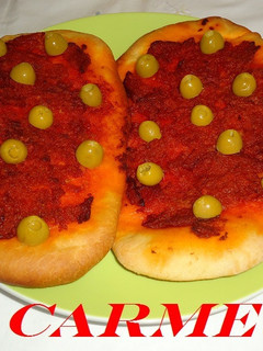 Una foto de Coca de sobrasada