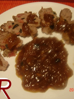 Una foto de Solomillo trufado con cebolla caramelizada al Pedro Ximénez