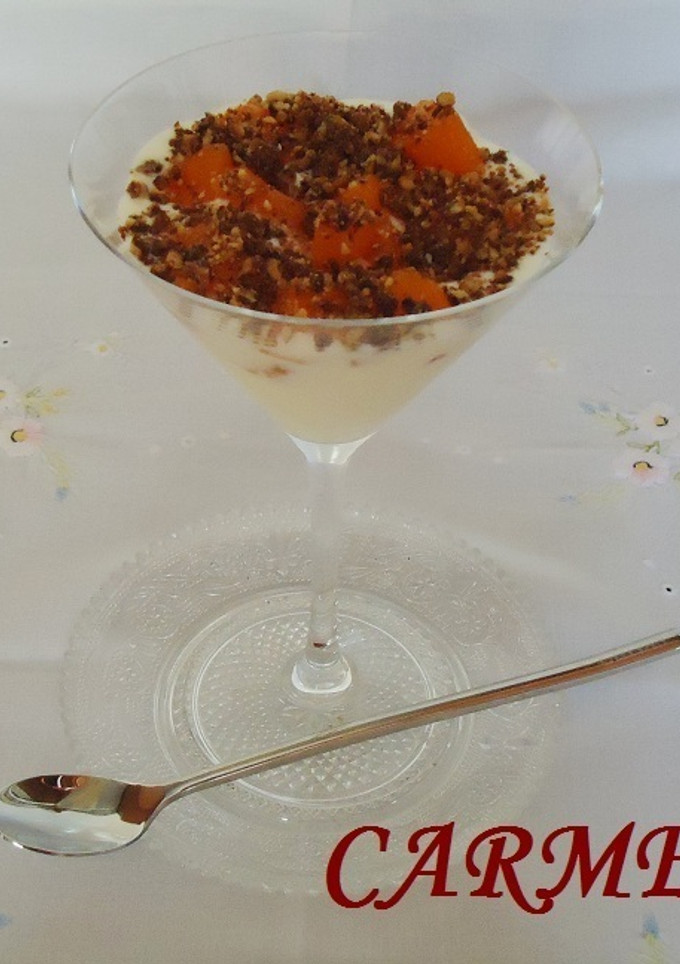 Una foto de Crema de calabaza dulce con nueces