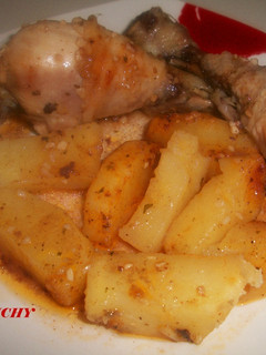 Una foto de Guiso de jamoncitos de pollo en microondas