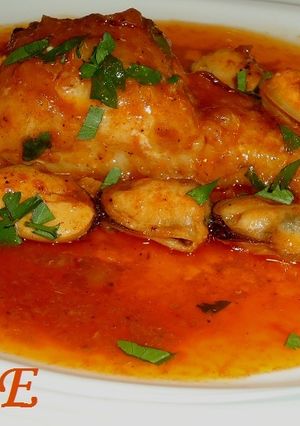 Una foto de Bacalao con mejillones a la sidra