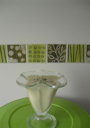 Una foto de Crema de coco y almendras