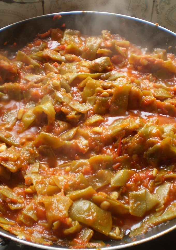 Una foto de Judías verdes con tomate y ajos