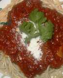 Salsa de carne y tomate con champiñones para pastas