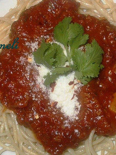 Una foto de Salsa de carne y tomate con champiñones para pastas