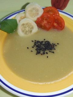 Una foto de Vichyssoise suave de pepinos