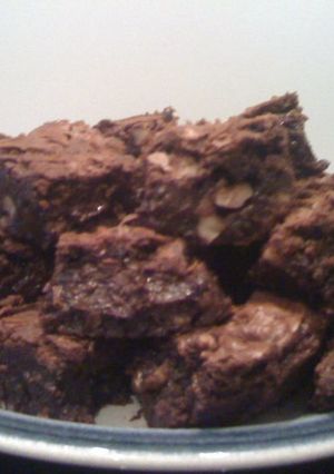 Una foto de Brownie con nueces Isasaweis