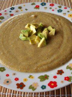 Una foto de Crema fría de maíz con hijiki
