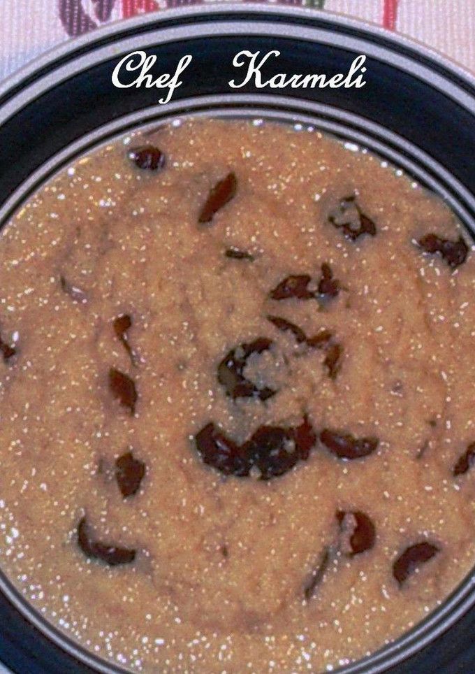 Una foto de Cous cous con dulce de leche y arándanos