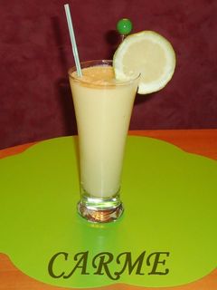Una foto de Batido de peras con yogurt