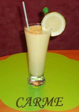 Una foto de Batido de peras con yogurt