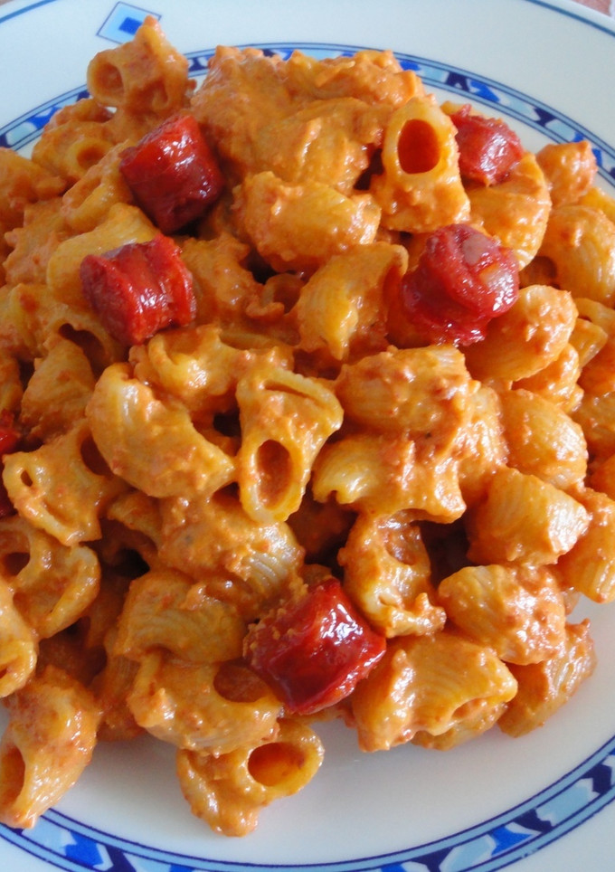 Una foto de Macarrones con crema de chistorra