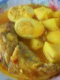 Guiso de filetes de estornino con huevo duro