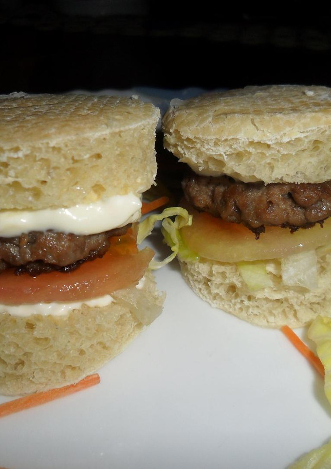 Una foto de Mini hamburguesas caseras para copetín